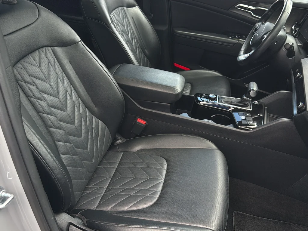 Used 2024 Gray Kia X-Line image 9