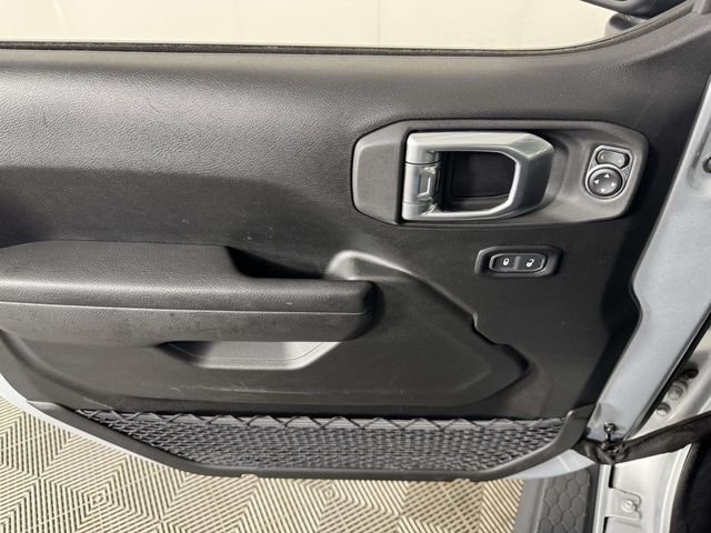Used 2022 Silver Jeep Unlimited Sport S image 17