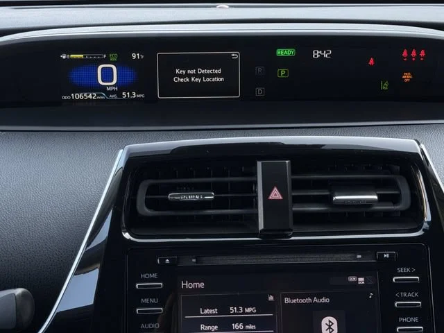 2022 Toyota Prius Prime LE - Photo 16