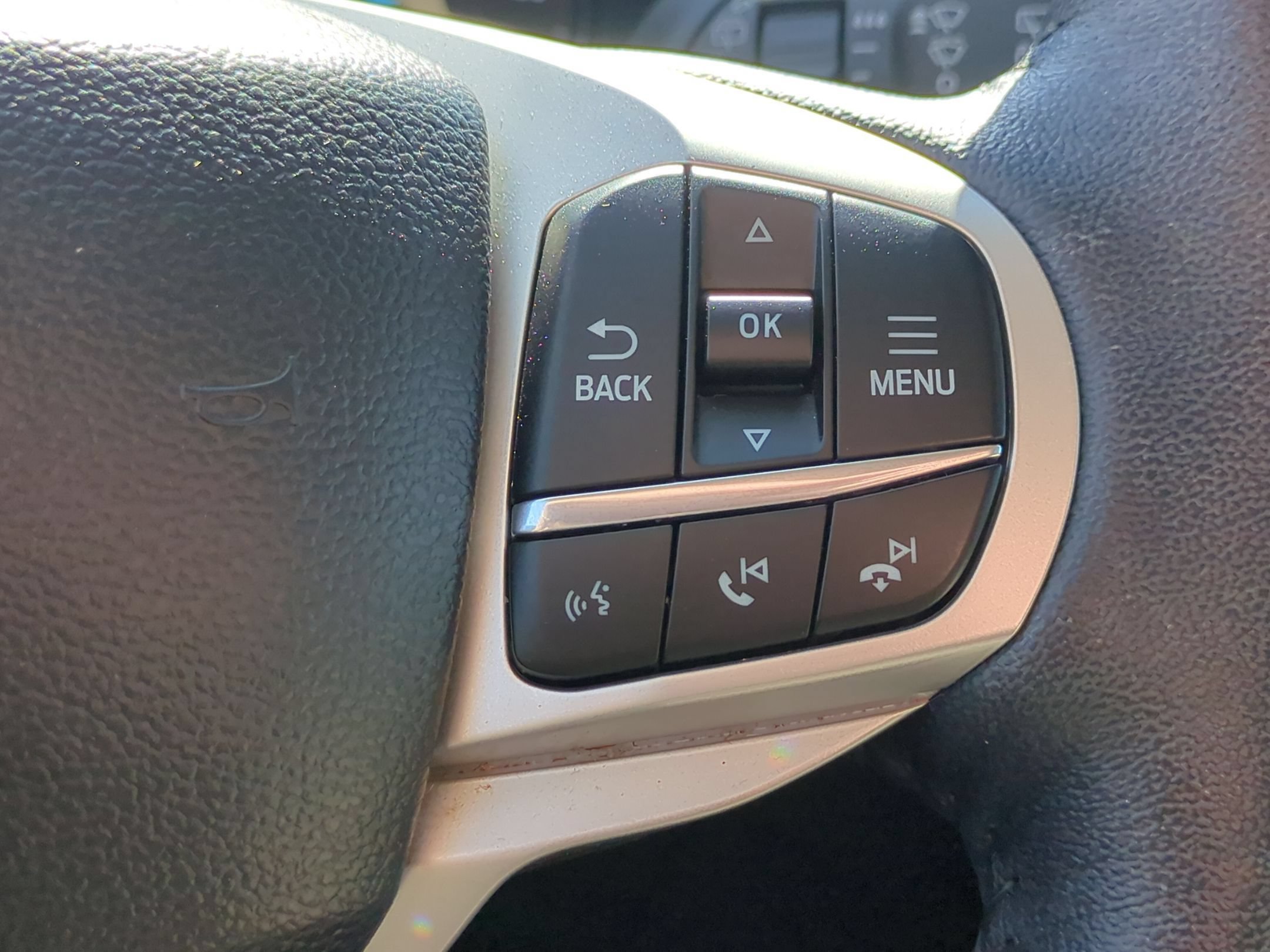 Used 2023 Gray Metallic Ford XLT image 18