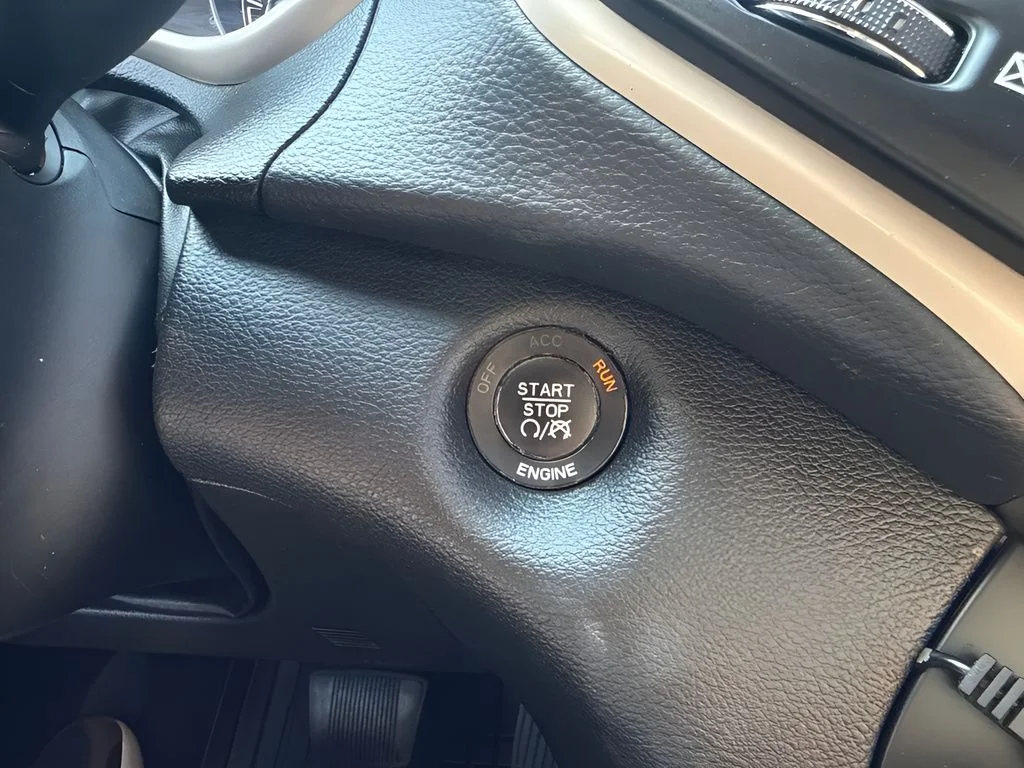 Used 2015 Black Jeep Limited image 17