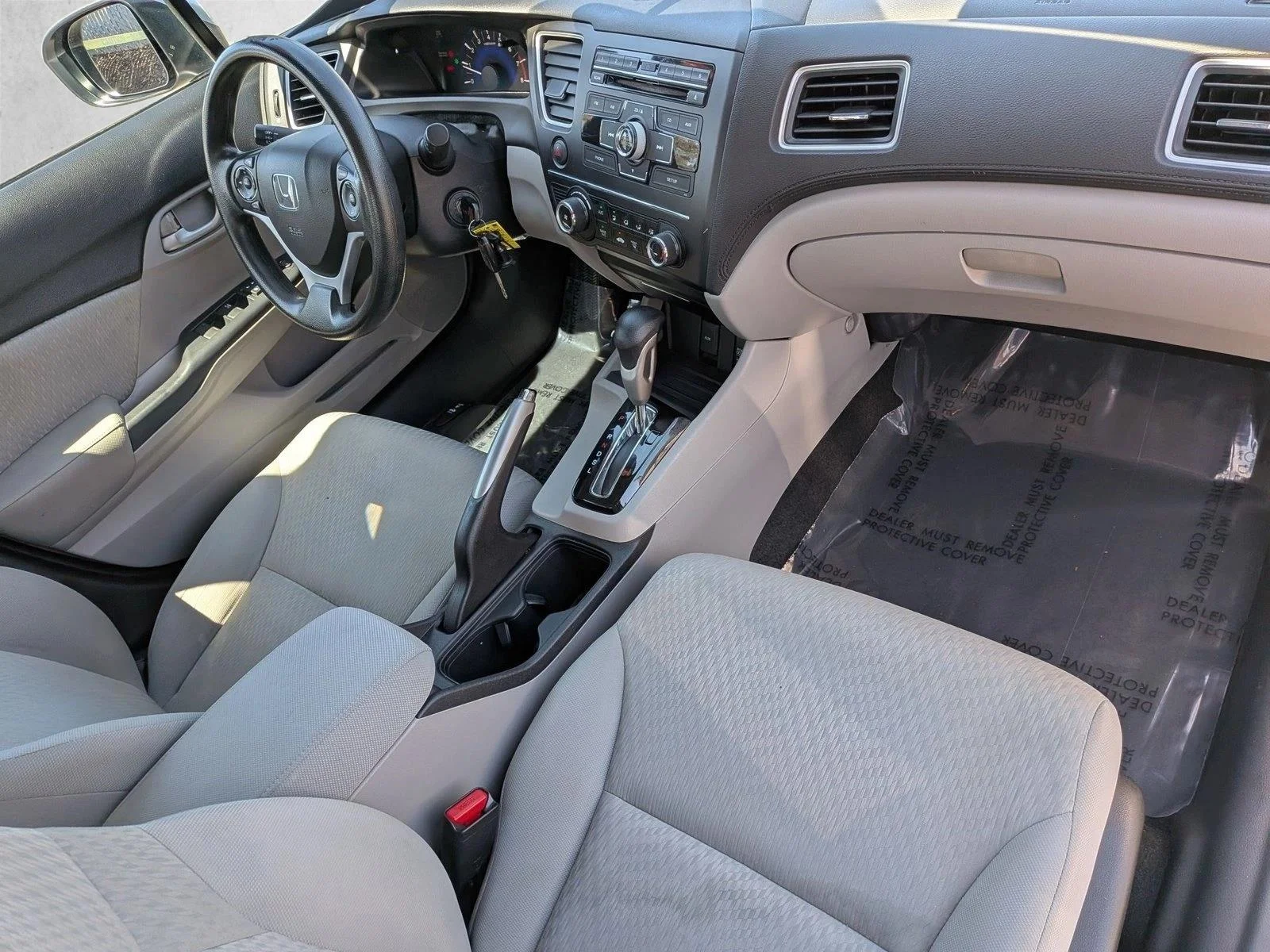 Used 2014 Silver/Gray Honda LX image 19