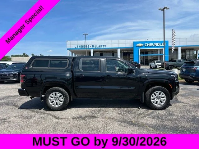 Used 2022 Black Nissan SV image 2