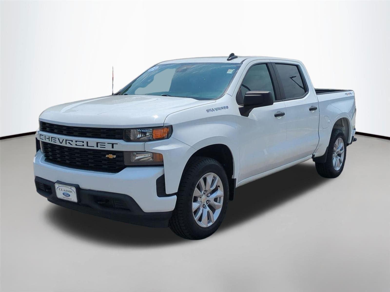 Used 2022 Summit White Chevrolet Custom image 1