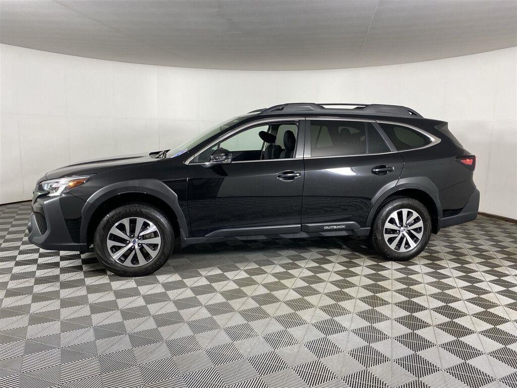 Used 2025 Crystal Black Silica Subaru Premium image 7
