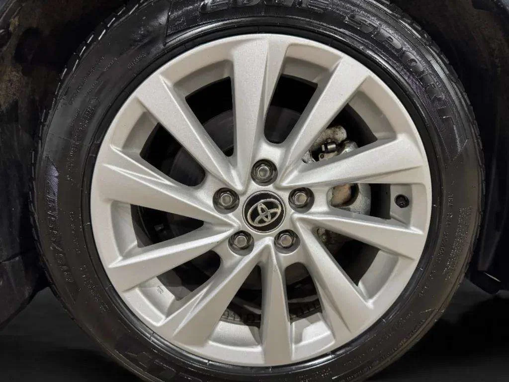 2024 Toyota Camry SE - Photo 28