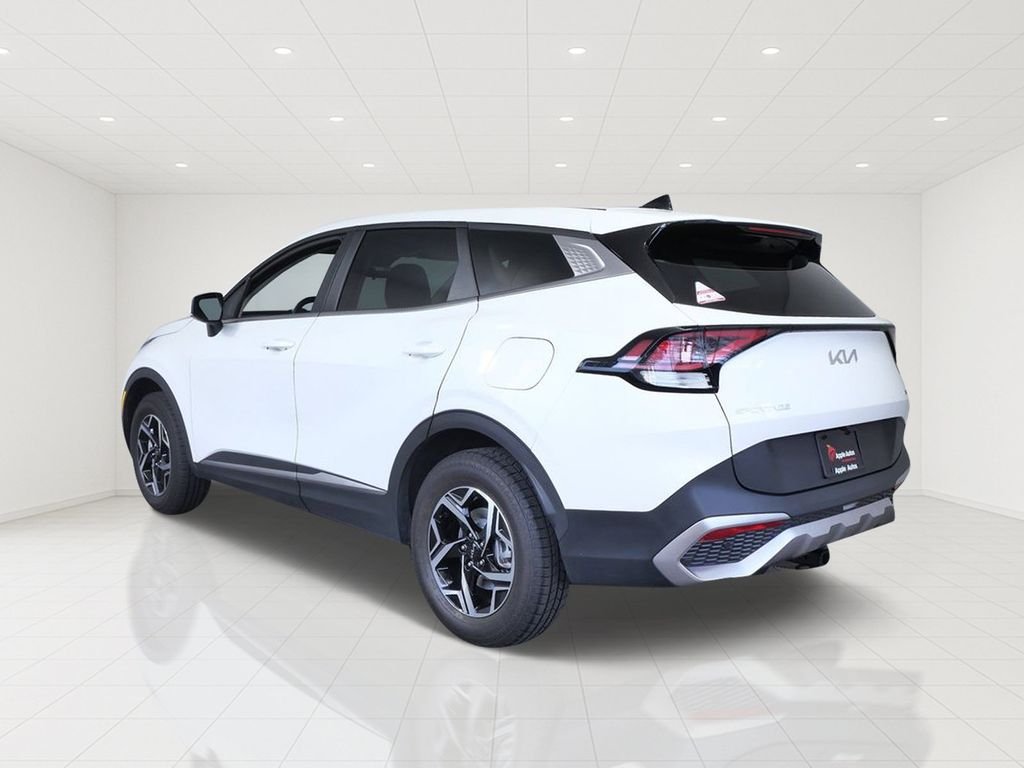 Used 2023 White Kia LX image 4
