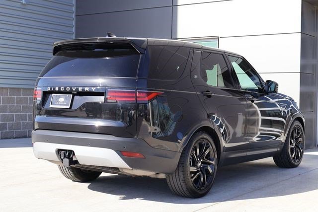 Certified Used 2025 Santorini Black Metallic Land Rover S image 5
