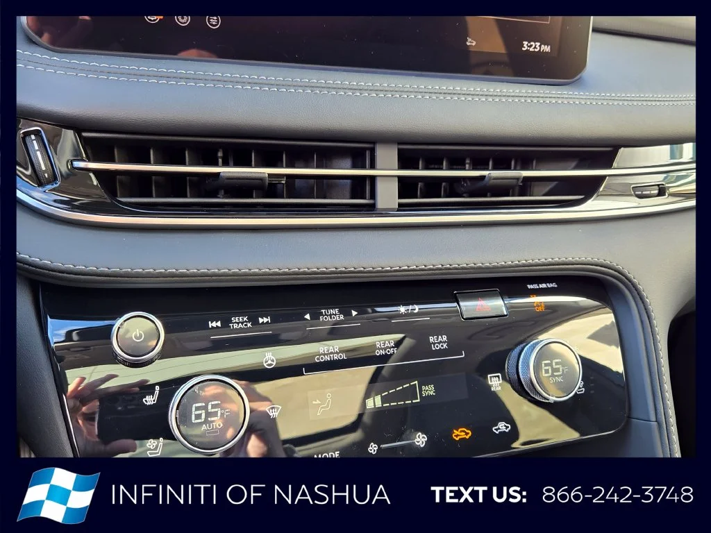 New 2027 MINERAL BLACK INFINITI Luxe AWD image 25