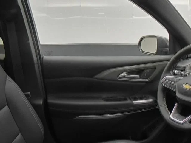2027 Chevrolet Traverse LT - Photo 34