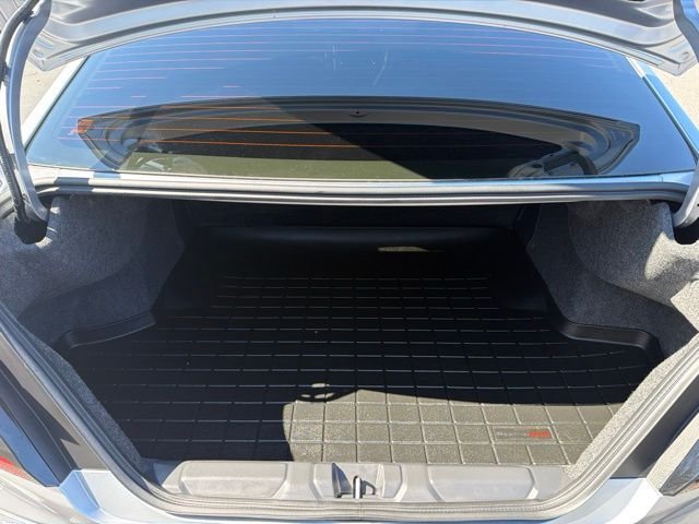 Used 2023 Ice Silver Metallic Subaru Limited image 25