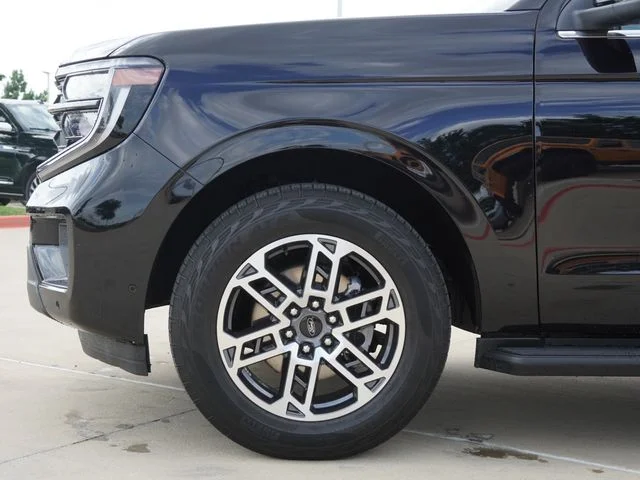 Used 2025 Black Ford Active image 5