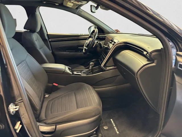 Used 2023 Black Hyundai SEL Premium image 16