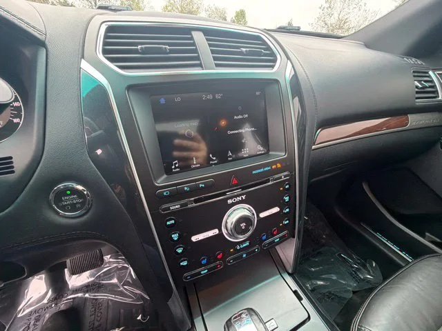 Used 2017 Black Ford Platinum image 24