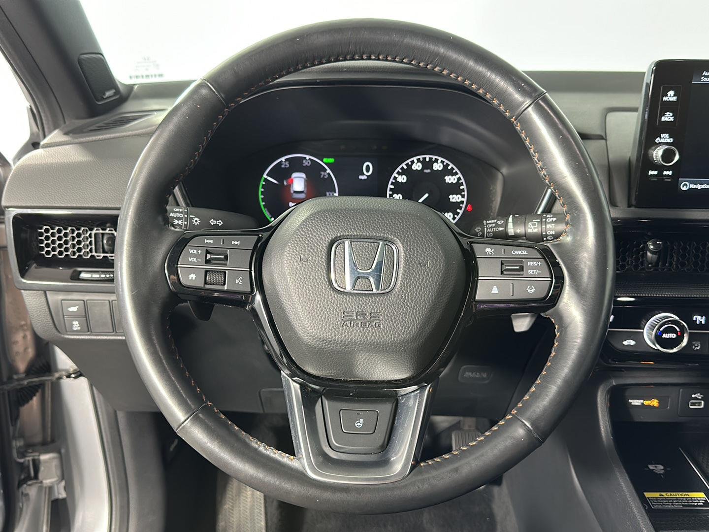 Used 2024 Lunar Silver Metallic Honda Sport Touring image 10