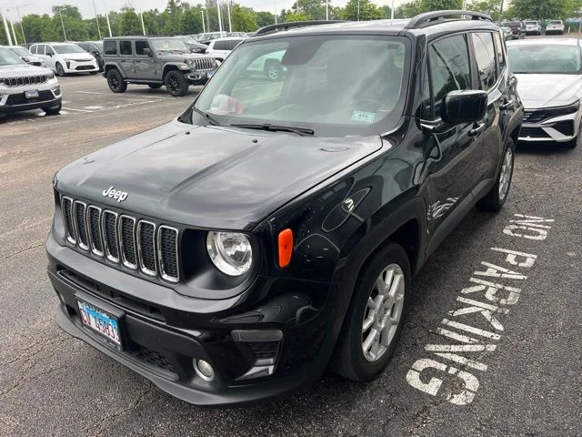Used 2020 Black Jeep Latitude image 2