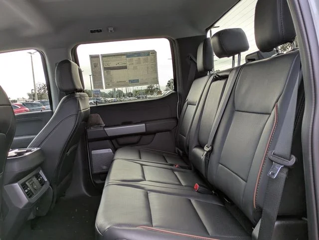 2026 Ford F-350 Super Duty Lariat - Photo 14