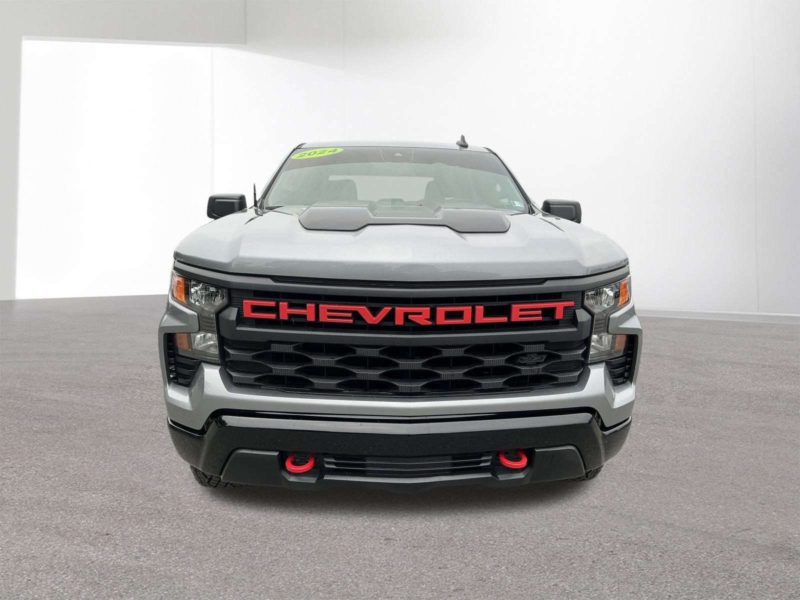 Used 2024 Sterling Gray Metallic Chevrolet Custom Trail Boss image 8