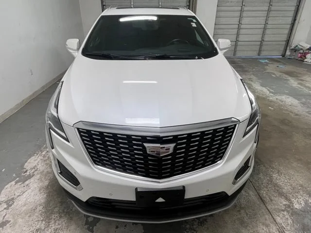 Used 2022 Crystal White Tricoat Cadillac Premium Luxury image 7