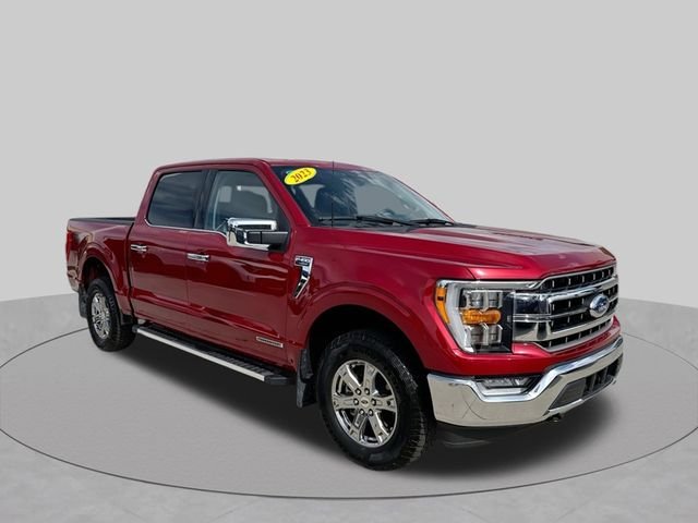 Used 2023  Ford Lariat image 2