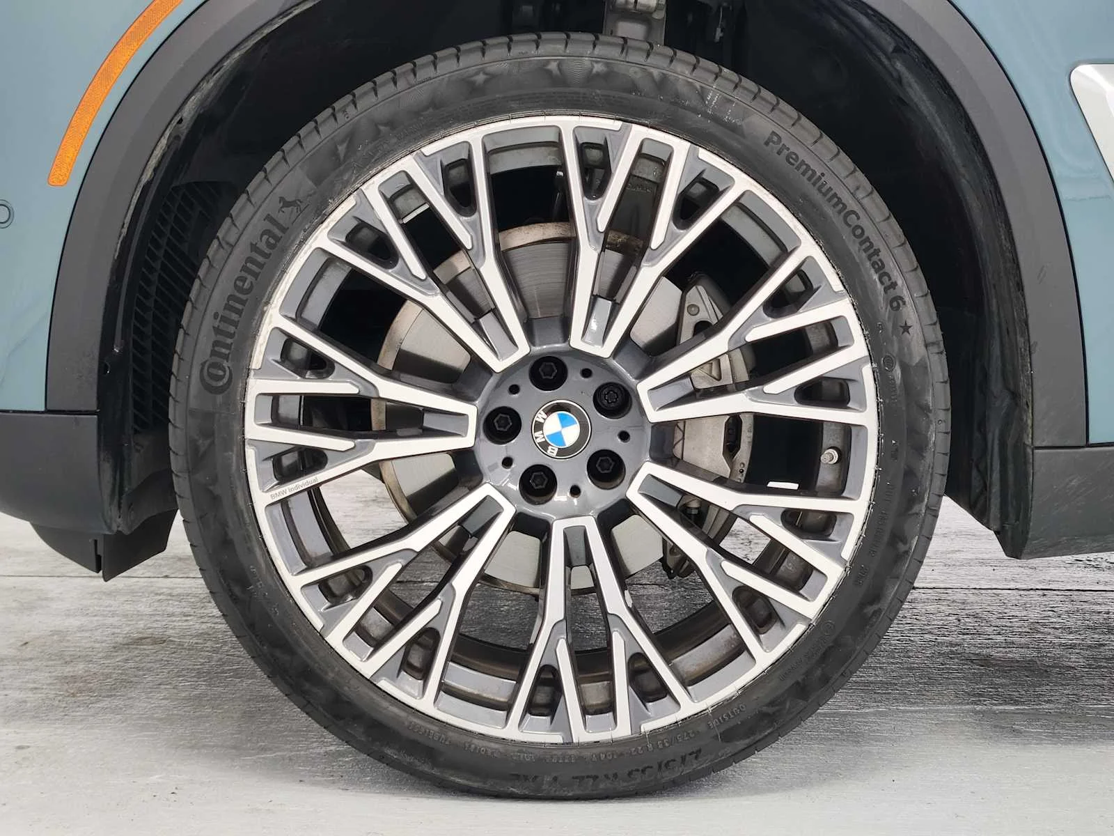 Used 2024 Blue Ridge Mountain Metallic BMW xDrive40i image 9