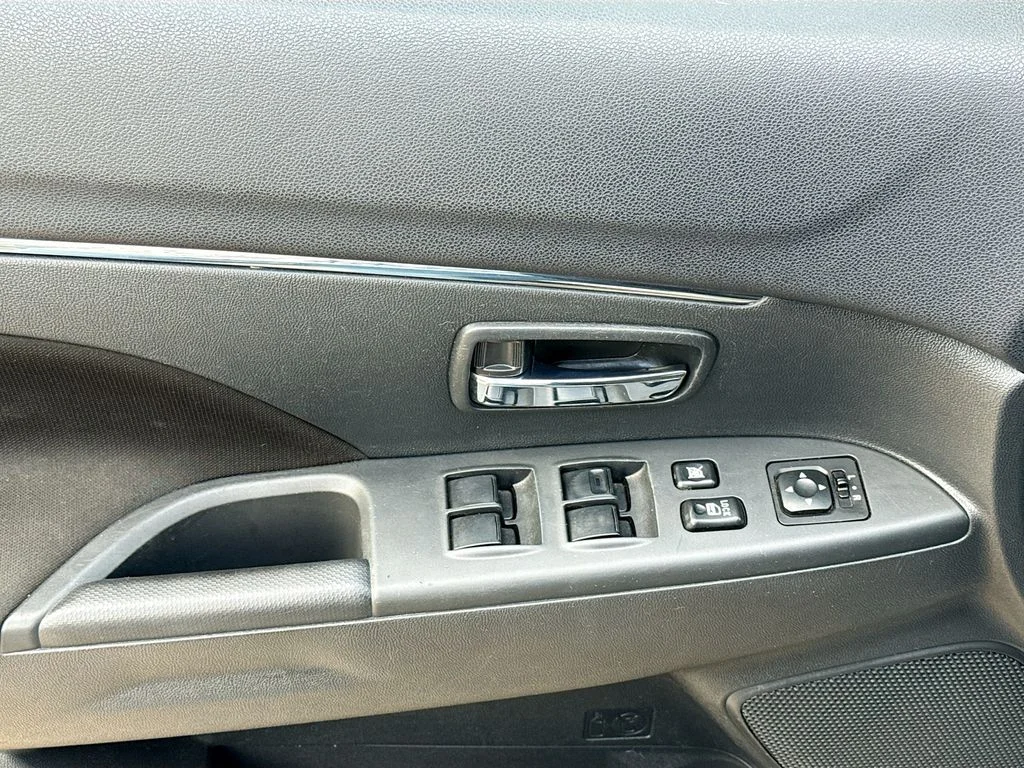 Used 2021  Mitsubishi 2.0 LE image 18
