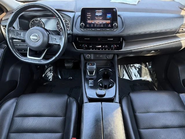 Used 2022 Gray Nissan SV image 17
