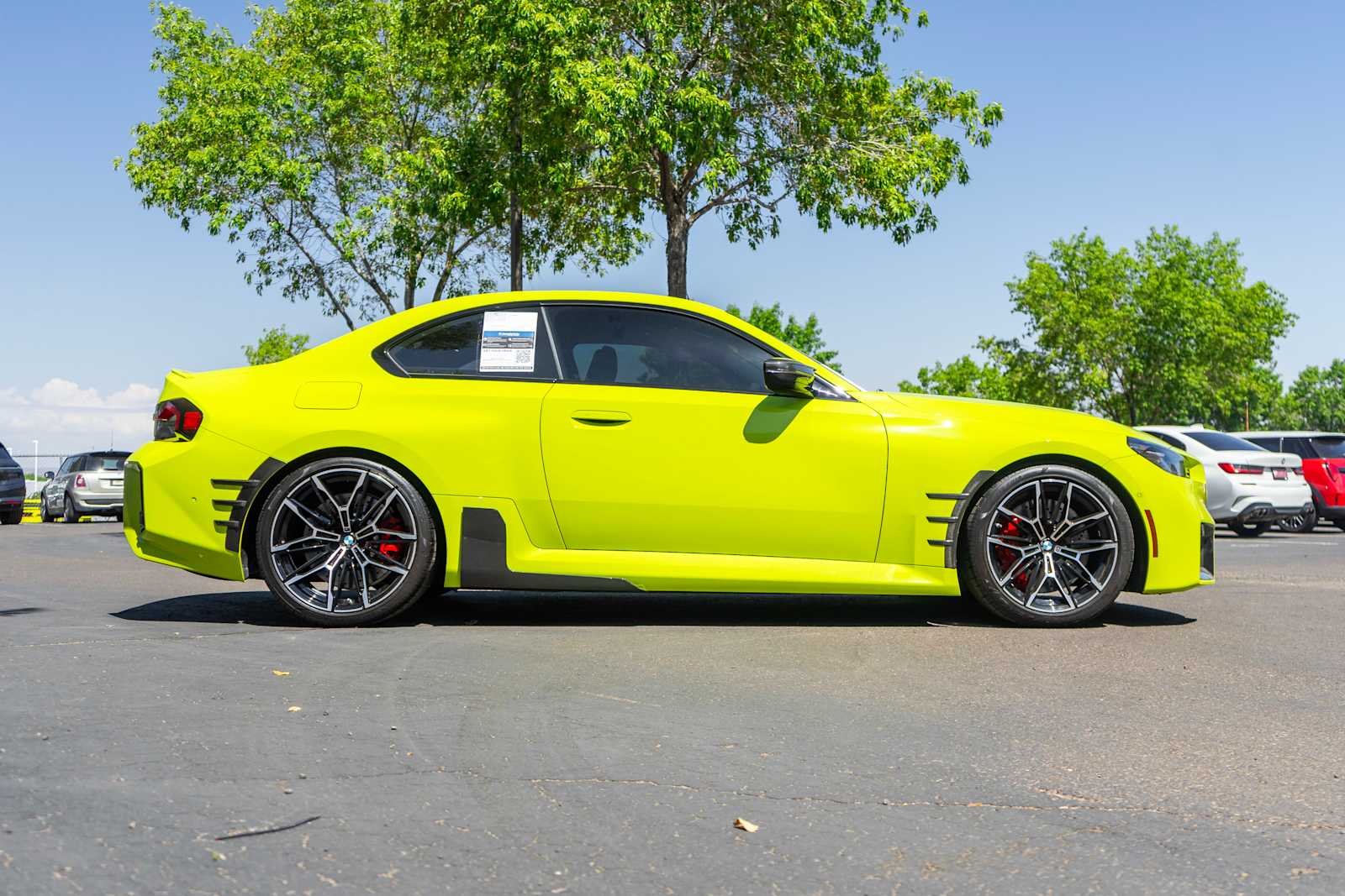 Used 2026 Sao Paulo Yellow BMW  image 4