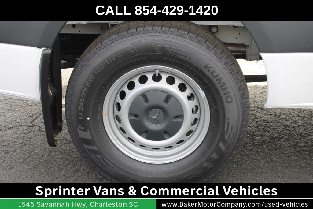 New 2026 Arctic White Mercedes-Benz Cargo 144 WB image 19