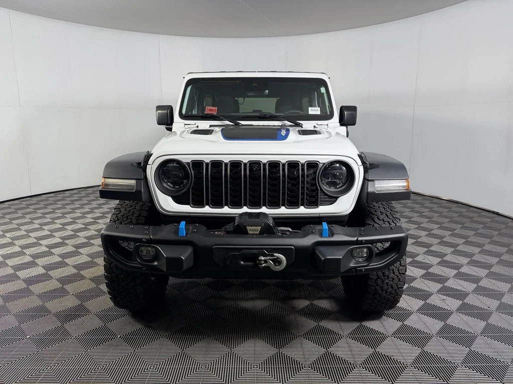 Used 2024 White Jeep Rubicon 4xe image 3
