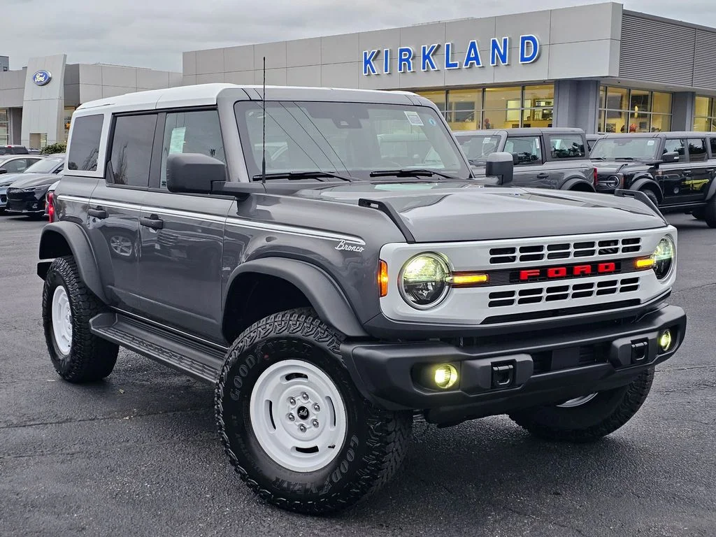 2025 Ford Bronco Heritage Edition 4x4's photo