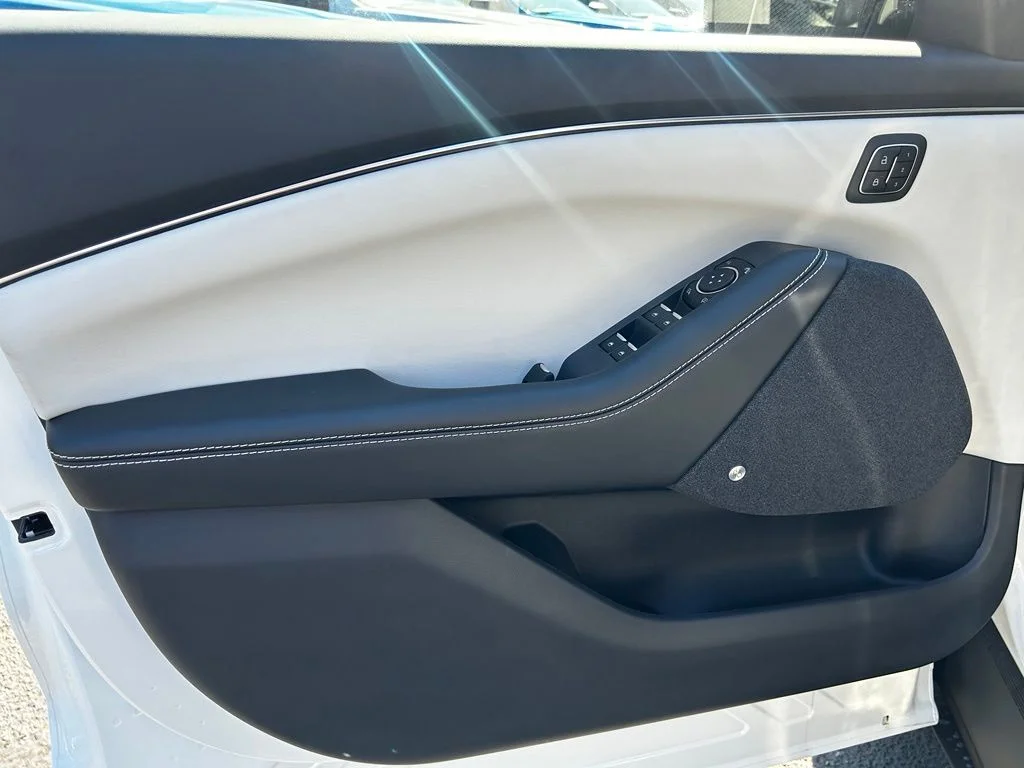 New 2026 Star White Metallic Tri-coat Ford Premium image 15