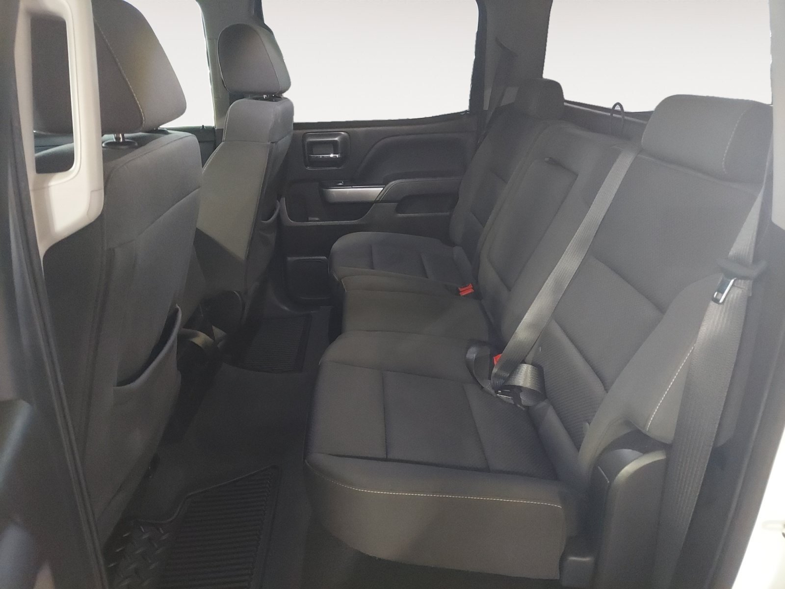 Used 2018 Iridescent Pearl Tricoat Chevrolet LT image 24