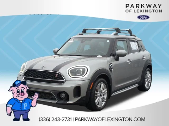 Used 2023 Silver MINI Signature image 1