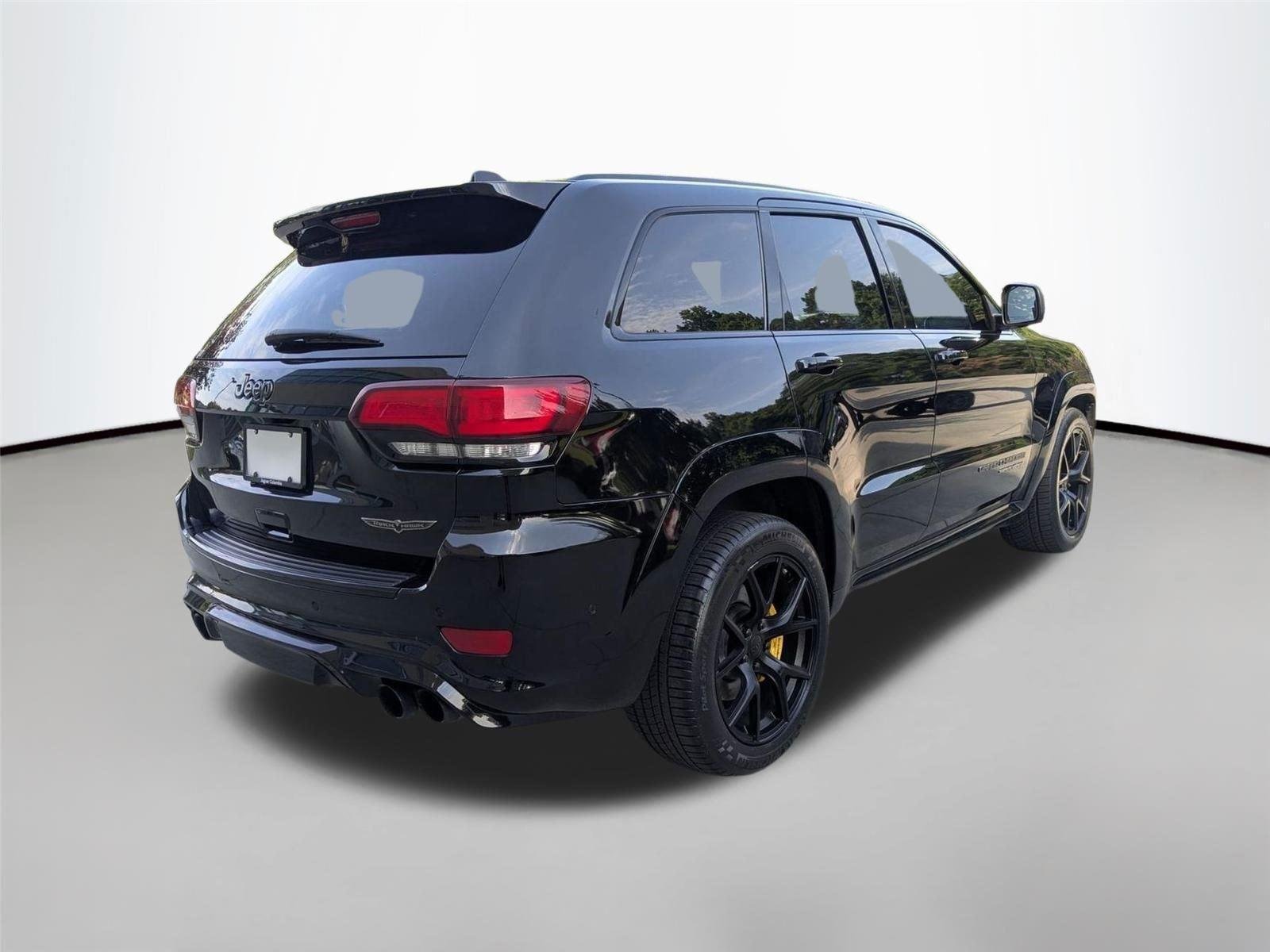 Used 2020 Granite Crystal Metallic Clearcoat Jeep Trackhawk image 5