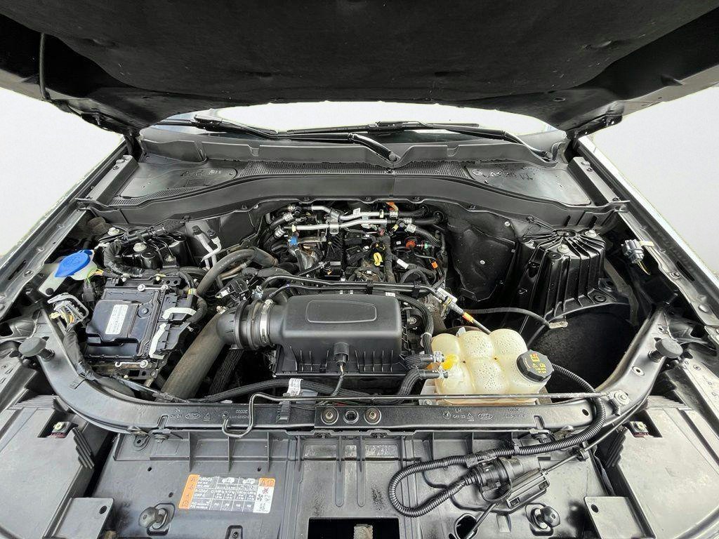 Used 2023 Gray Ford XLT image 31