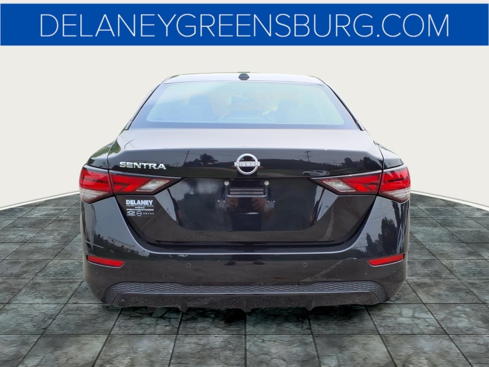 Used 2025 Super Black Kh3 Nissan SV image 4