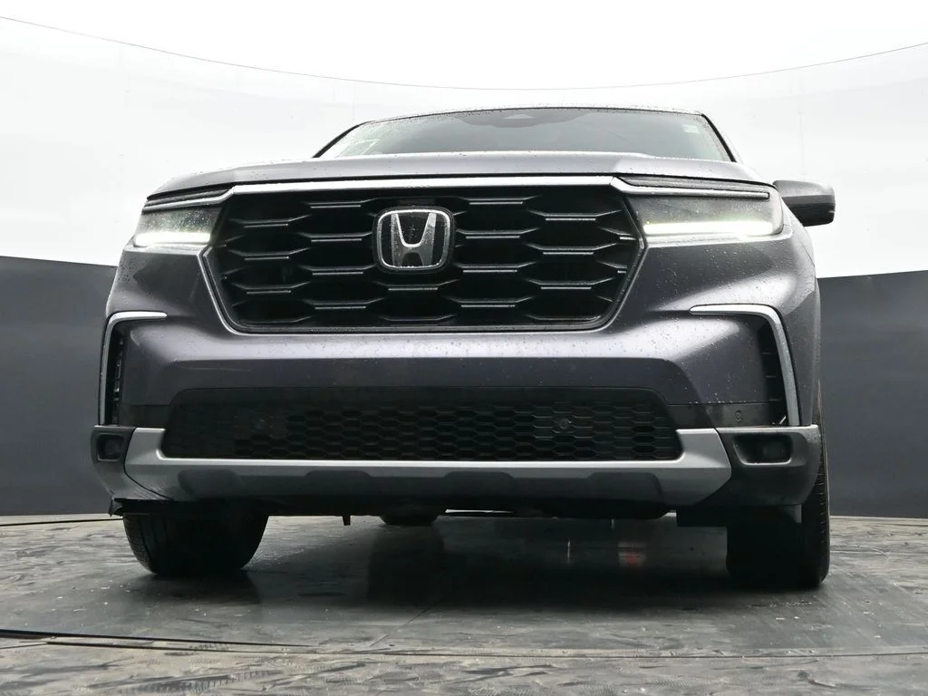 Used 2025 Modern Steel Metallic Honda EX-L image 47