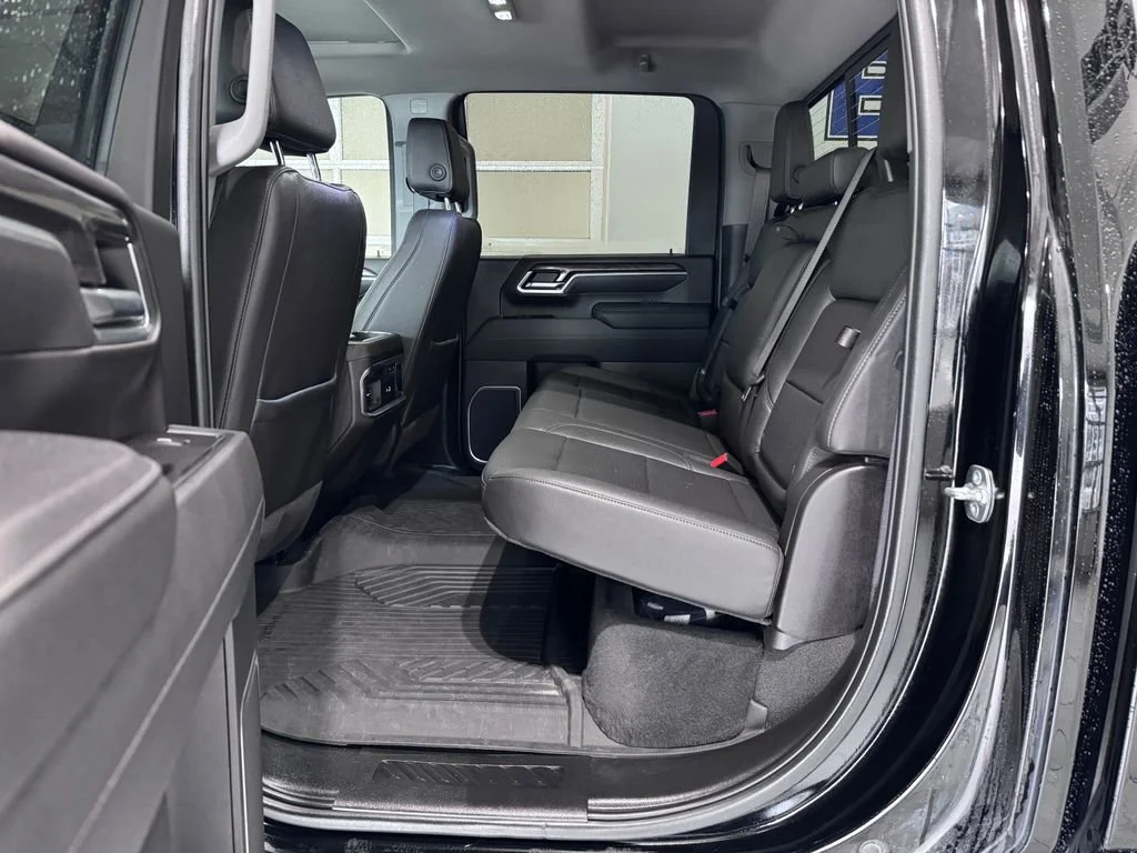 2025 Chevrolet Silverado 2500HD LTZ - Photo 10