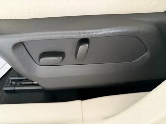 2023 Buick Envision Essence - Photo 16