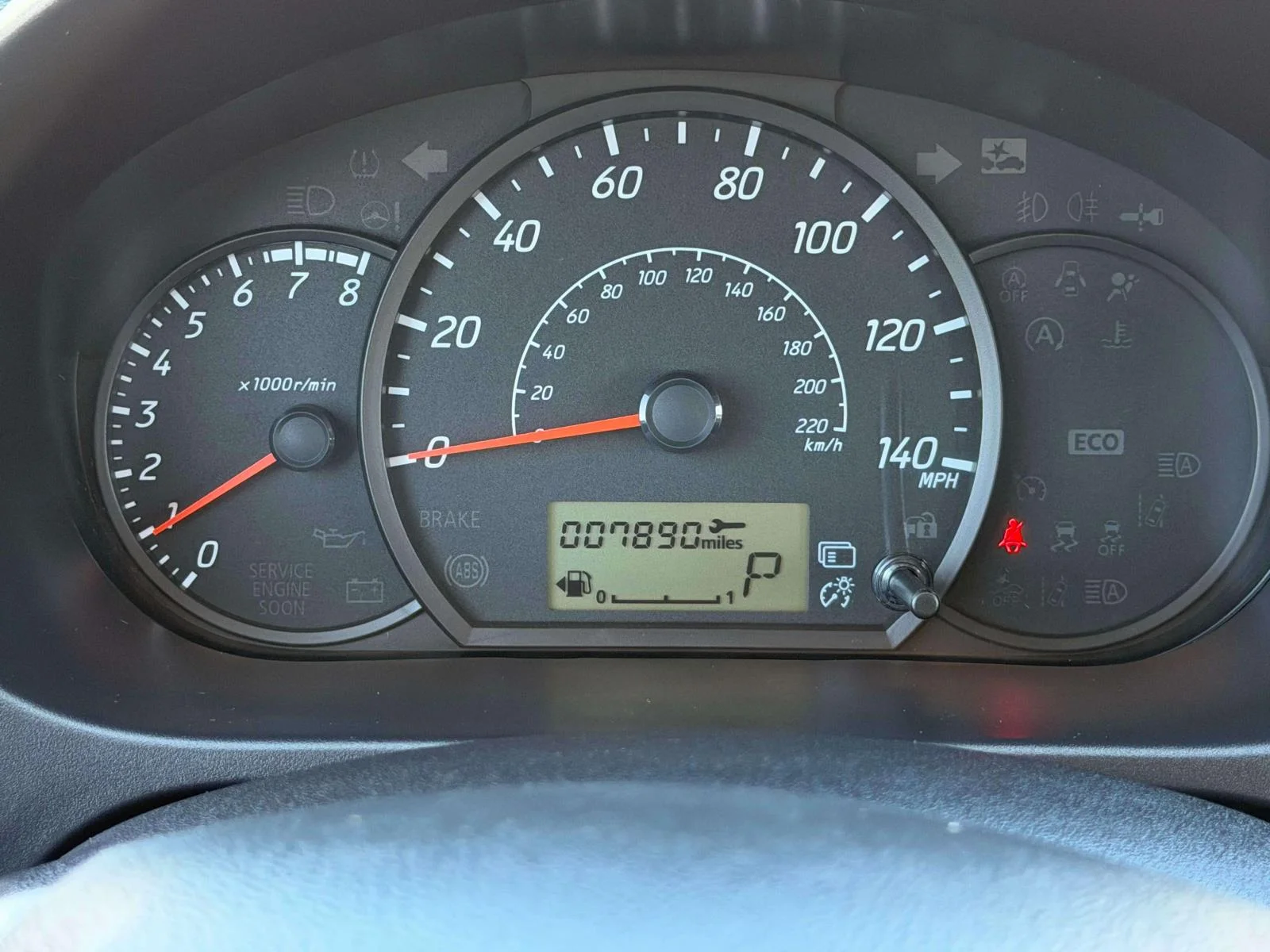 Used 2024 Sapphire Blue Metallic Mitsubishi ES image 16
