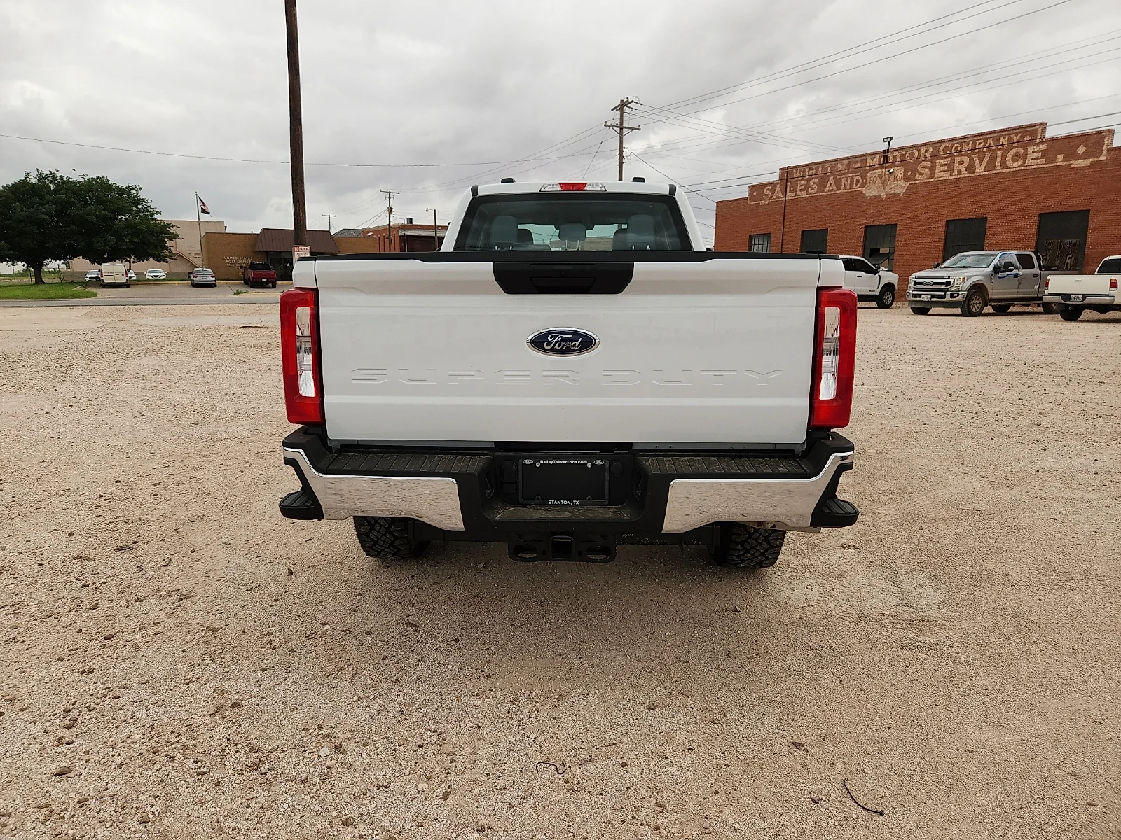New 2026 Oxford White Ford F-250® XL image 6
