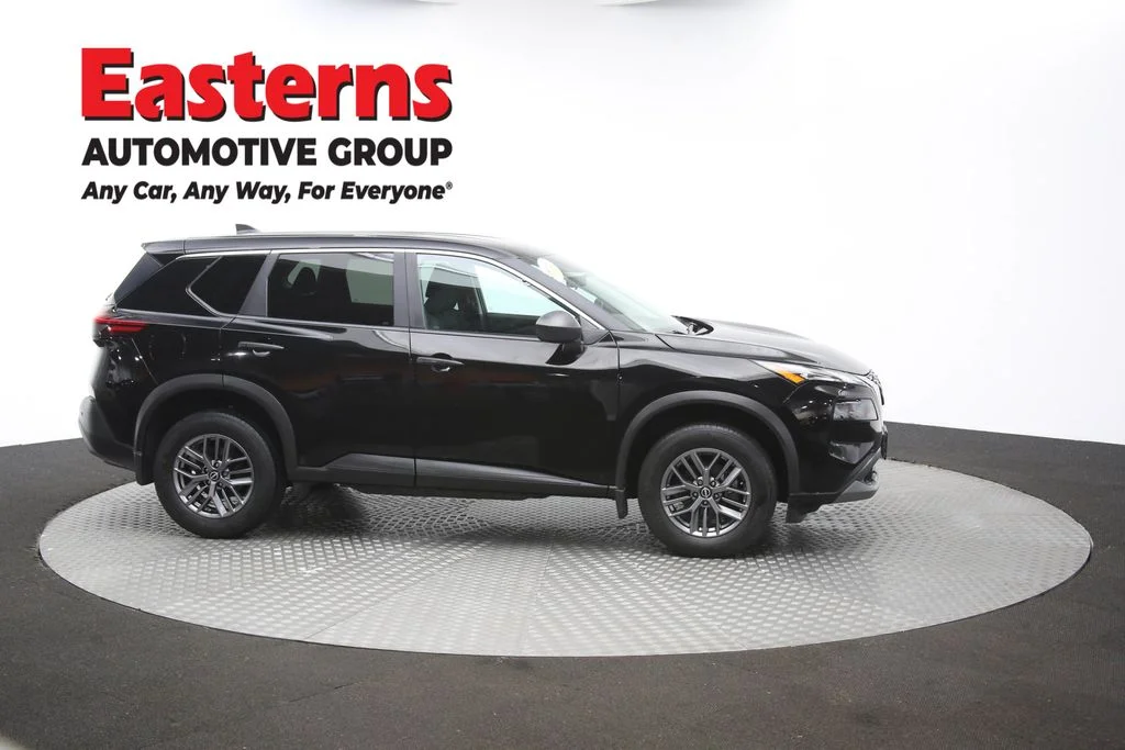 Used 2023 Black Nissan S image 41