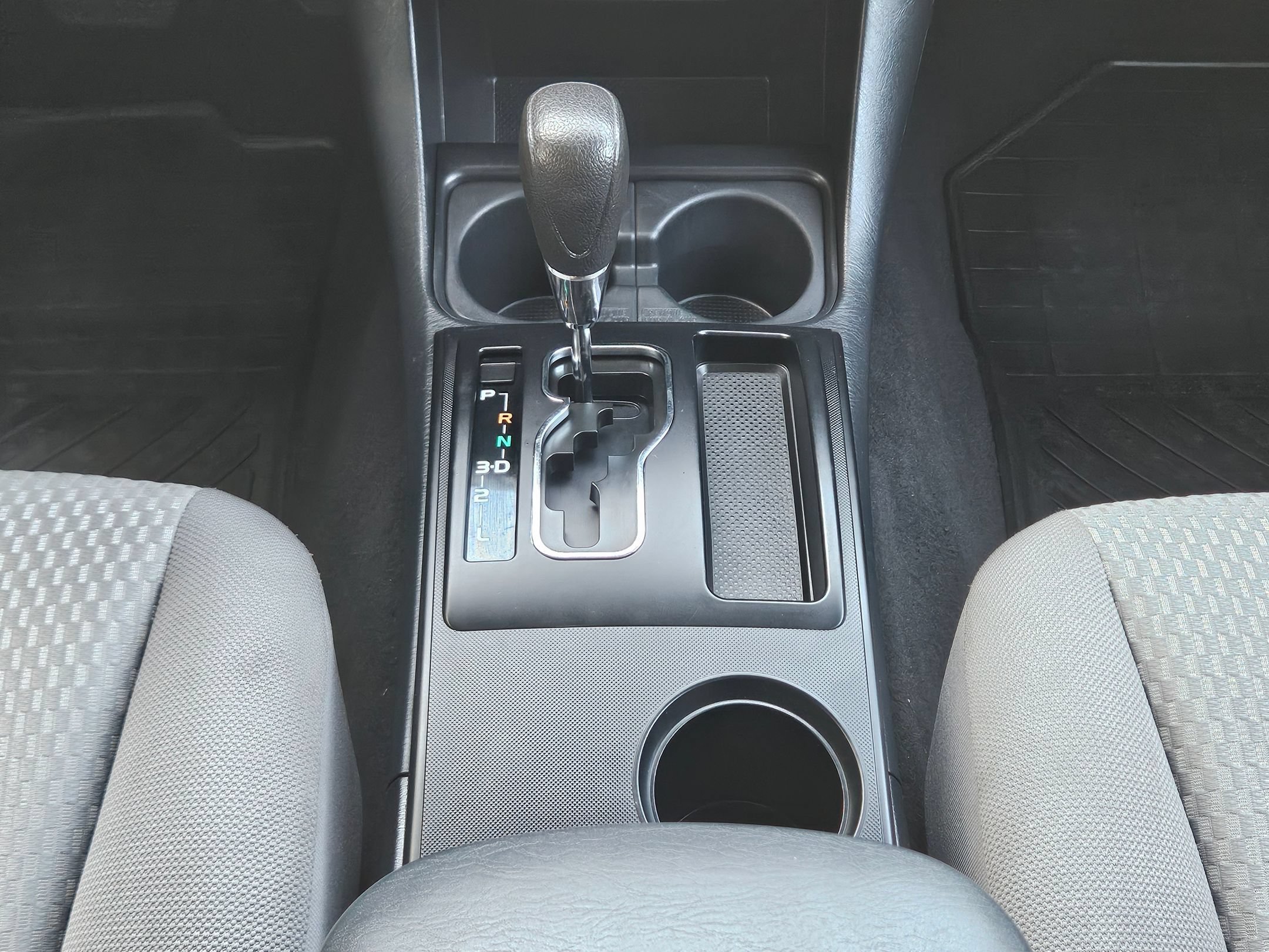 Used 2013 Super White Toyota  image 12