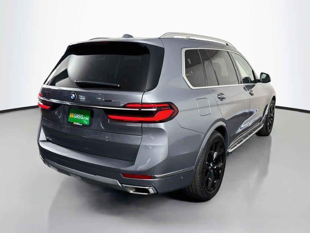 Used 2026 Skyscraper Gray Metallic BMW xDrive40i image 7