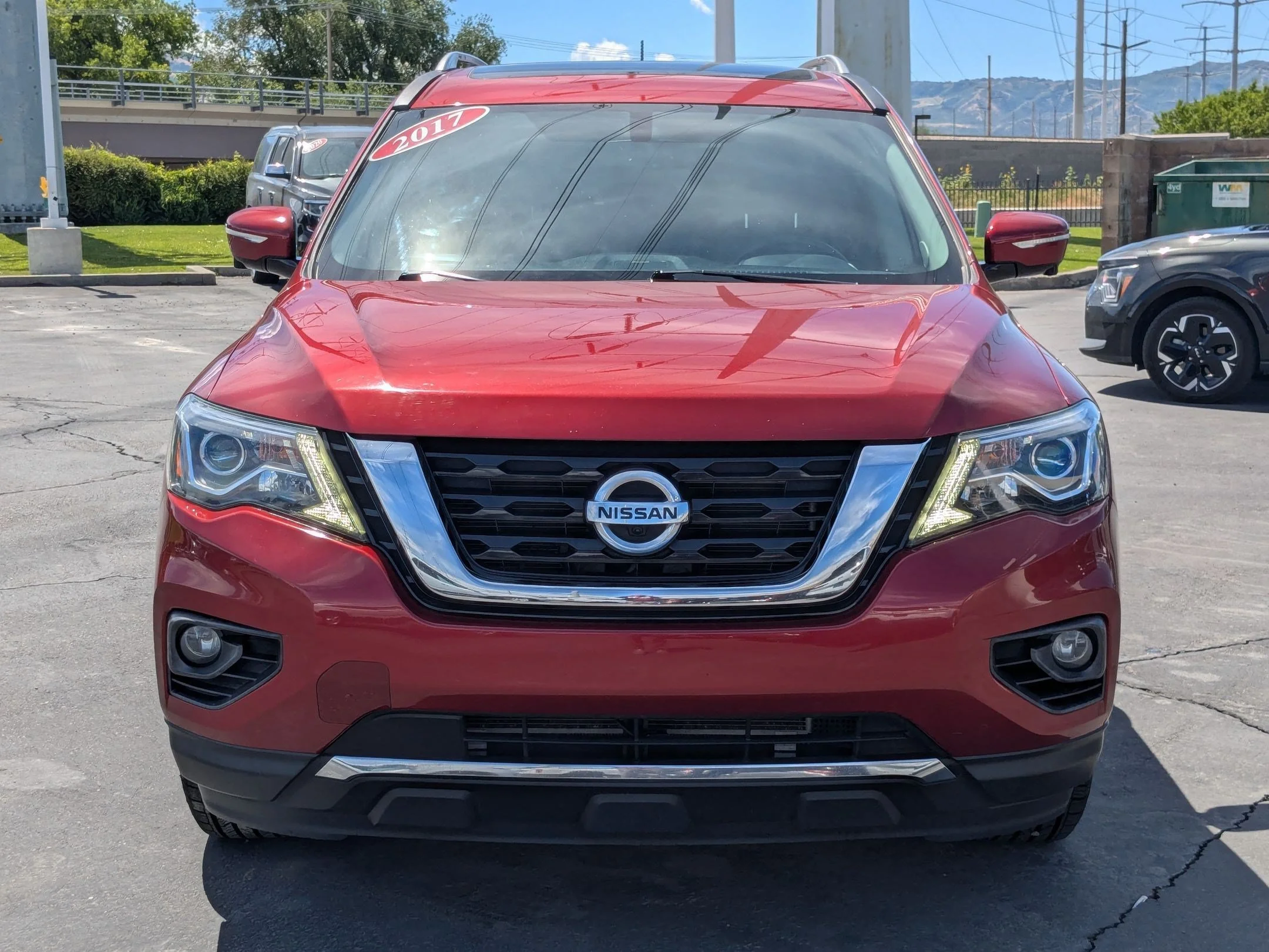 Used 2017 Cayenne Red Metallic Nissan Platinum image 8