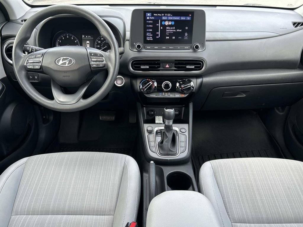 Used 2022 Ultra Black Hyundai SEL image 13
