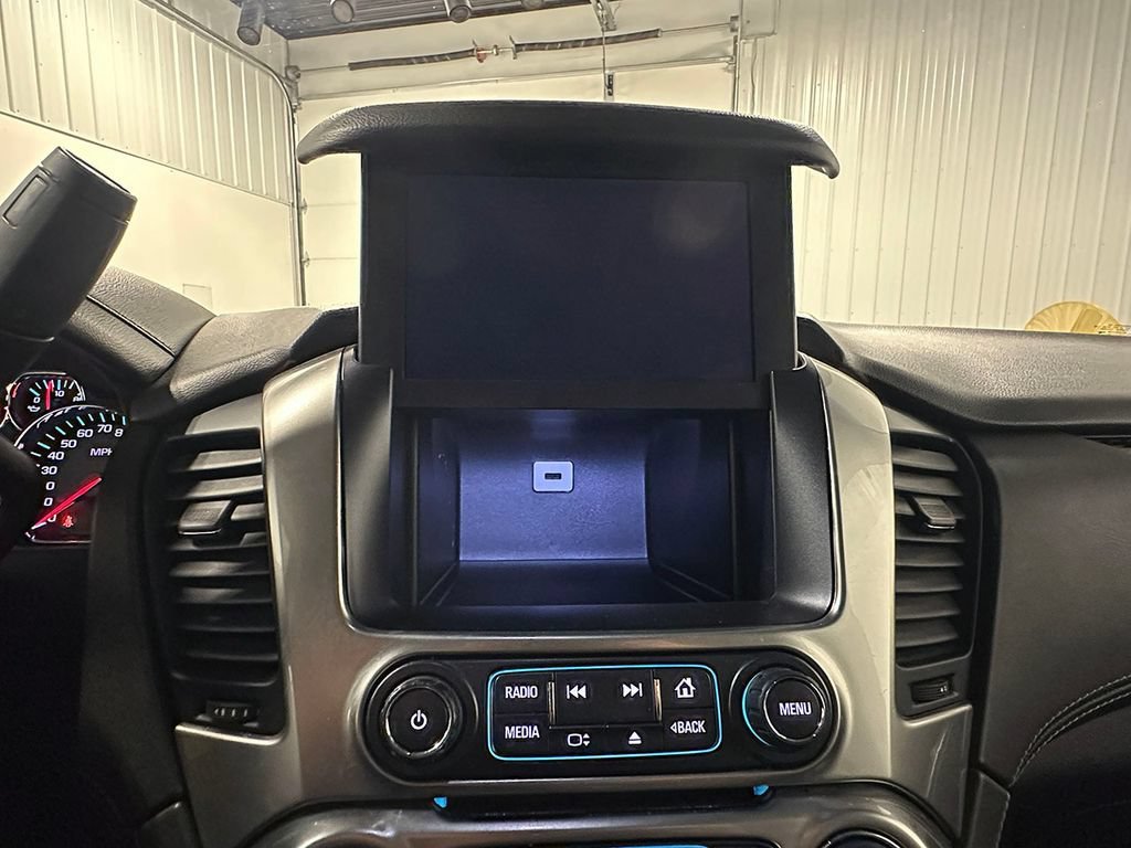 Used 2019 BLACK Chevrolet LS image 29