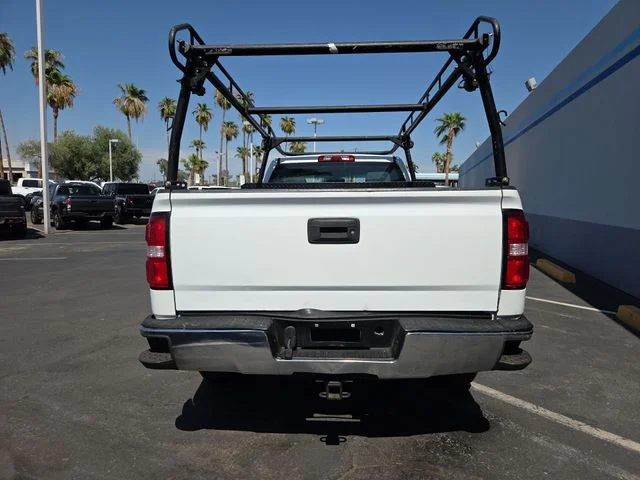 Used 2018 White GMC Base image 25