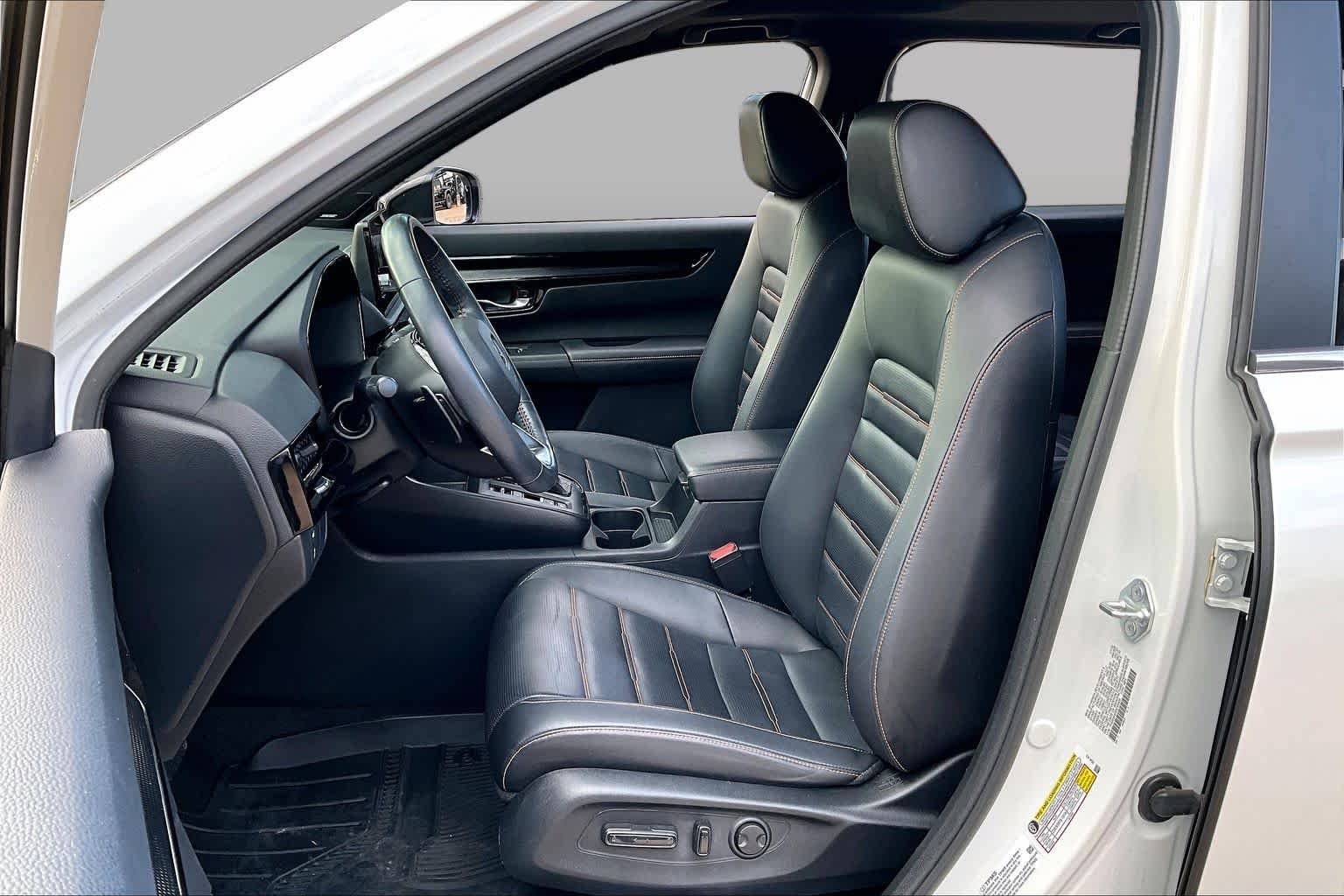 Used 2023 Platinum White Pearl Honda Sport Touring image 8